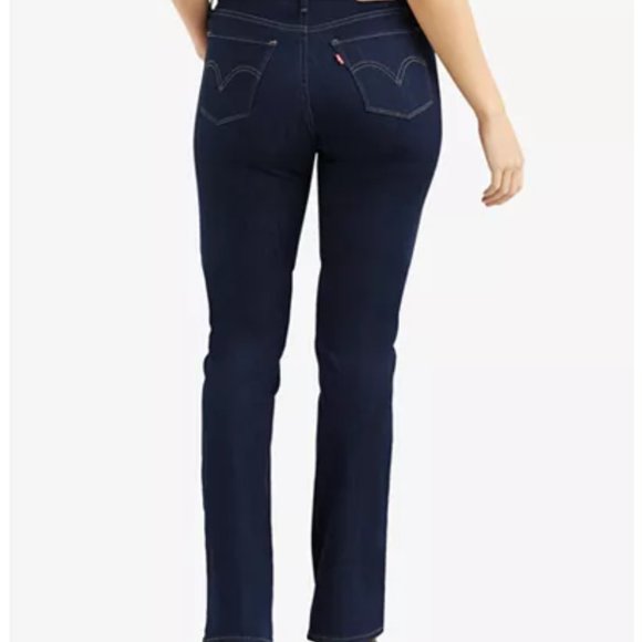 curvy bootcut levi's